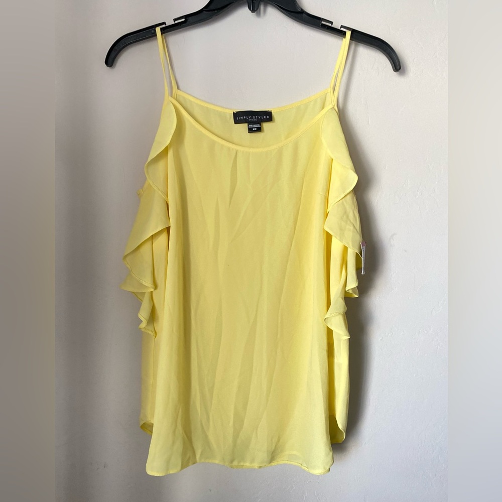 Women’s Simply Styled by Sears Top - Size M
